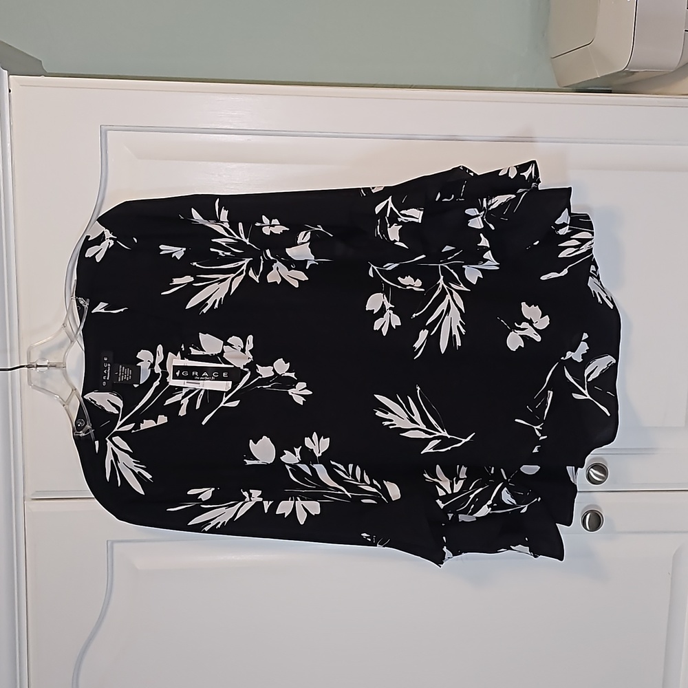 Grace Top - Picture 3 of 8
